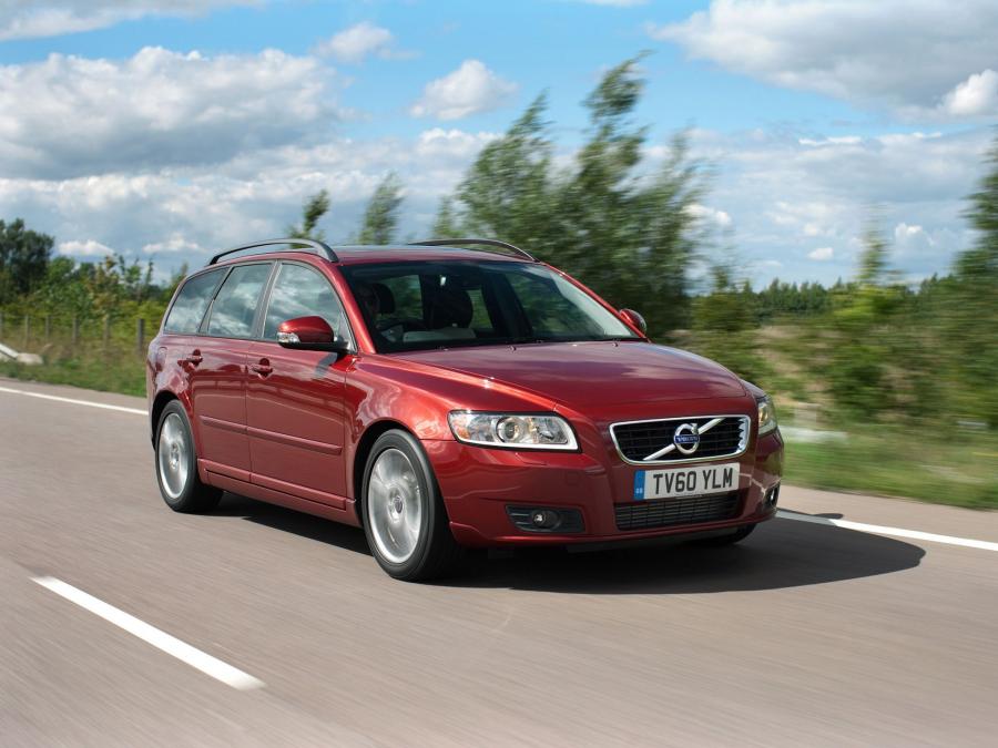 Volvo V50 D2 (UK) '2010